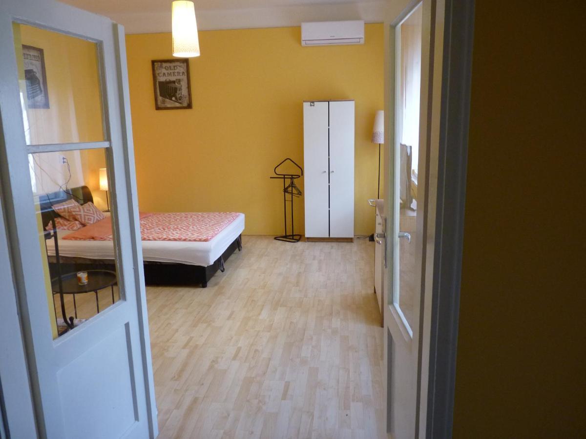 Zizi Apartman Дебрецен Екстер'єр фото